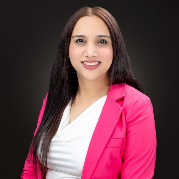 Mandy Sharma, Associate